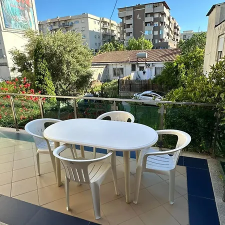 Villa Mani
