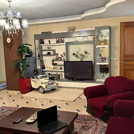Villa Mani